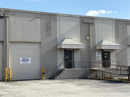 Industrial space for Rent at 2818-20 NW 72nd Ave in Miami