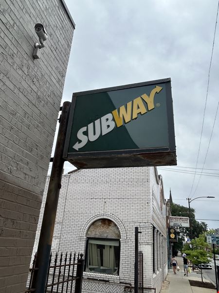 2759 W Cermak Rd