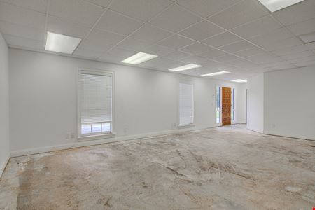 1.09± Acres with Warehouse/Showroom/Office