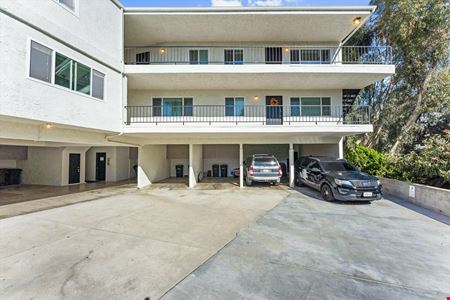 207 W Marquita