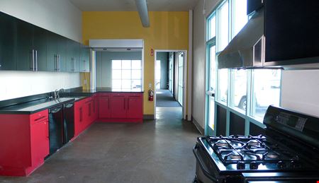 1923-1957 Eastman Ave - Xus Tech Centre