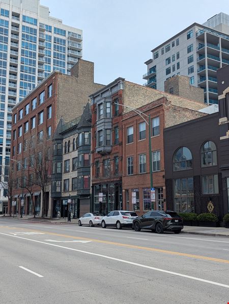 ±1,300 to 8,010 SF Class A Office Sublease in River North