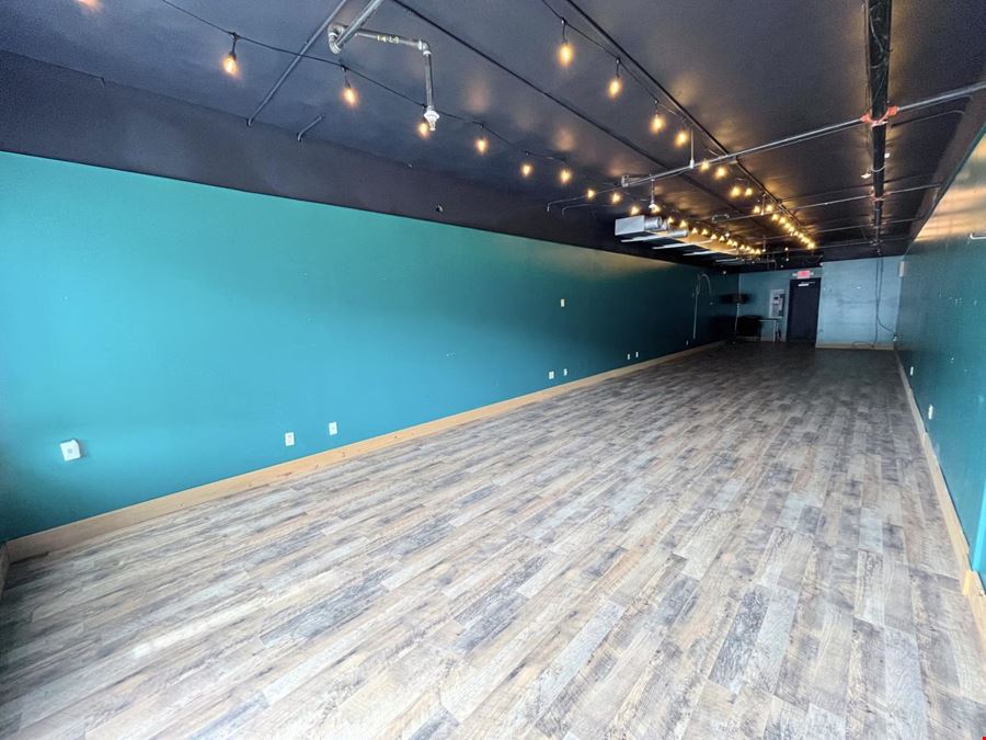 Eastport Marina Plaza - 2400-2519 N Main Street