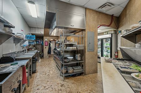 Multi-Income Building for Sale/Lease: Retail, Restaurant & Airbnb Ready!