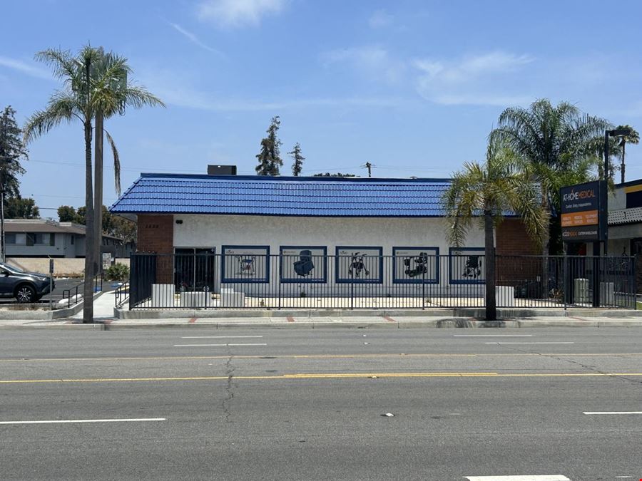 1525 W Chapman Avenue
