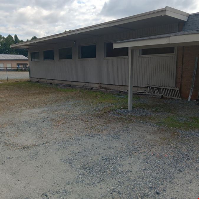 339 City Lake Rd