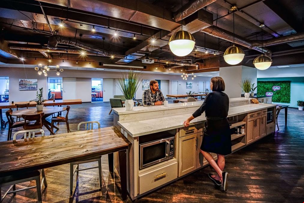 Connect Hub Coworking - at 400 Poydras Tower