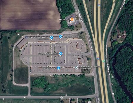 Retail space for Rent at 6750 W Frontage Rd in Medford
