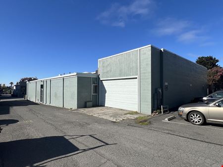 1070 H St