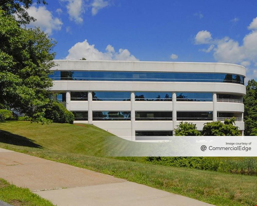 100 Northfield Drive