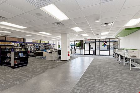 Downtown Office/Retail with 2 Parking Lots For Sale