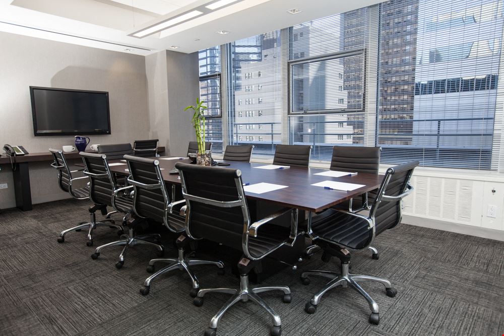 Corporate Suites - Lexington