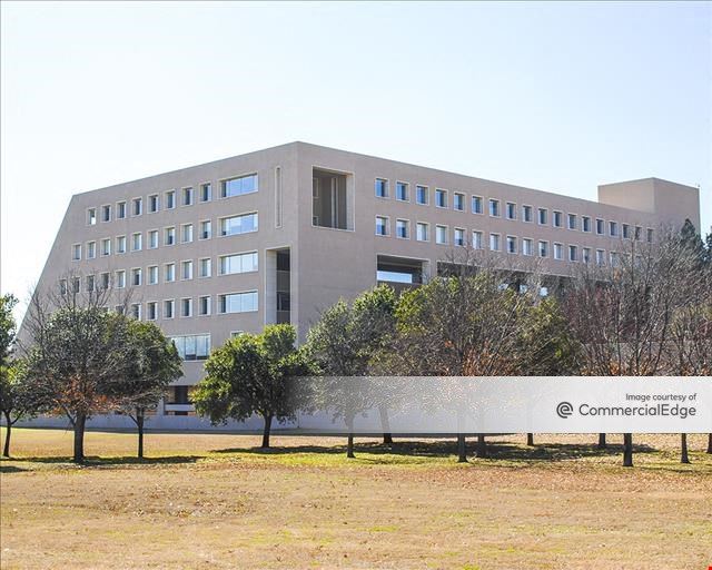 Plaza at Solana - Building 2