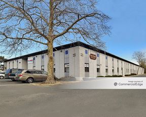 Rechler Business Park at Airport International Plaza - 1385 Lakeland Avenue