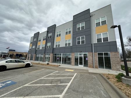 Retail space for Rent at 1255 E Chestnut Expressway in Springfield