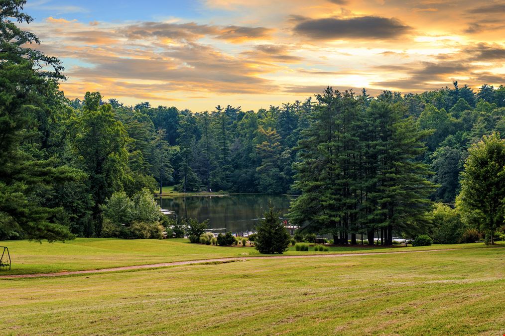 Highland Lake Inn & Resort