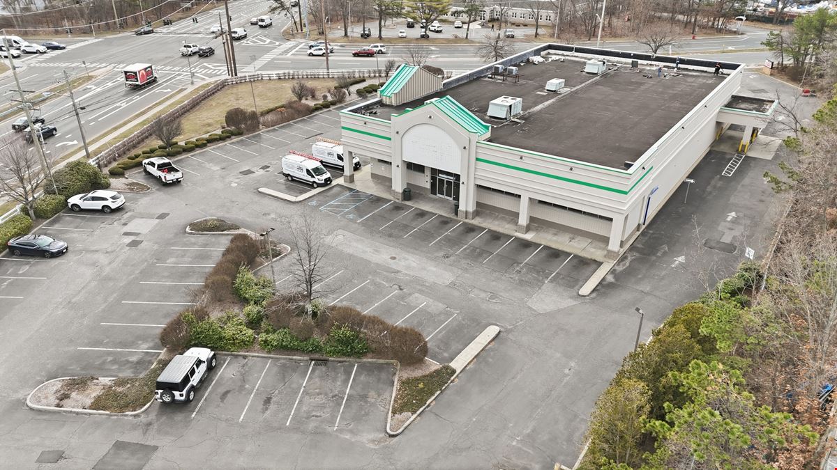 Vacant Dollar Tree