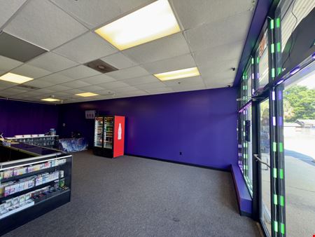 High-Visibility Retail Space on Barrancas Ave – 1,900 SF Available