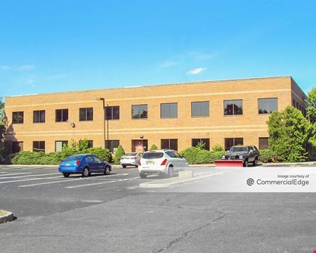 Commercial space at 754 State Route 18 in East Brunswick