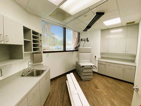 Class A Medical Building Steps from Manatee Memorial