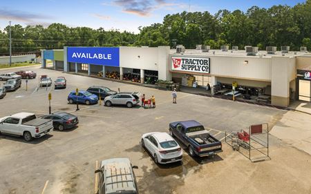 Retail space for Rent at Oakdale Plaza in Oakdale