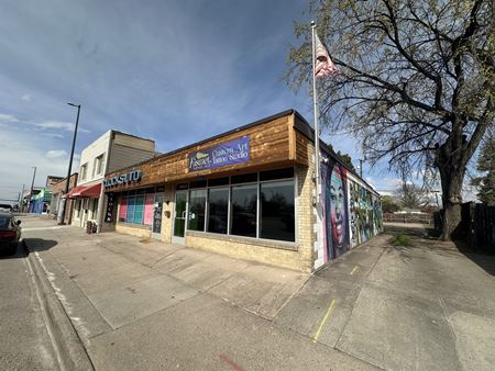 Retail space for Rent at 4370 S Broadway in Englewood