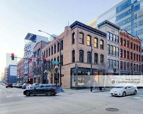 430-436 North Clark Street & 108 West Hubbard Street