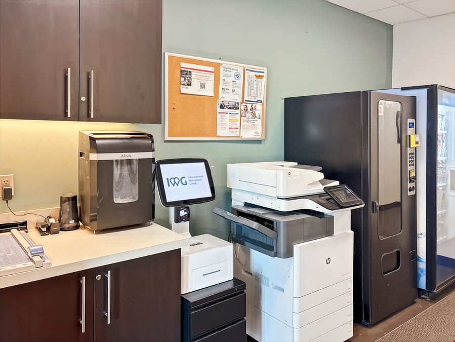 Regus - Omaha - Aksarben Village