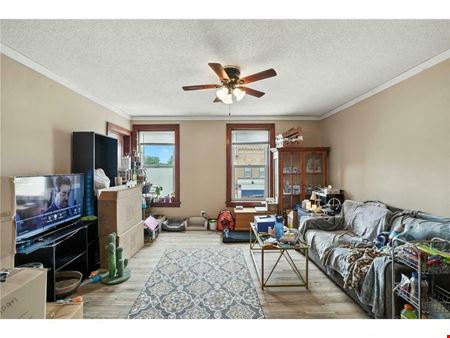 205 S Main St