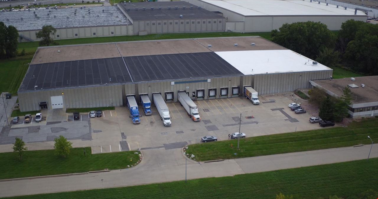 Distribution Warehouse 11005 E Cir, Omaha, NE 68137