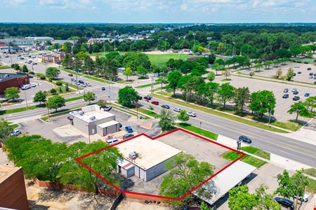 3115 W 13 Mile Rd