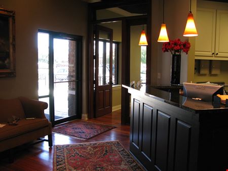 River Oaks Center - 3,240 SF Restaurant Space - Flowood MS