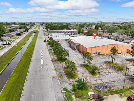 ±19,870 SF Retail Redevelopment Opportunity Near I-10