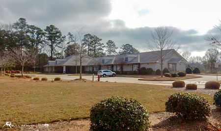 12 Unit Healthcare Facility | ±8,878 SF | For Lease
