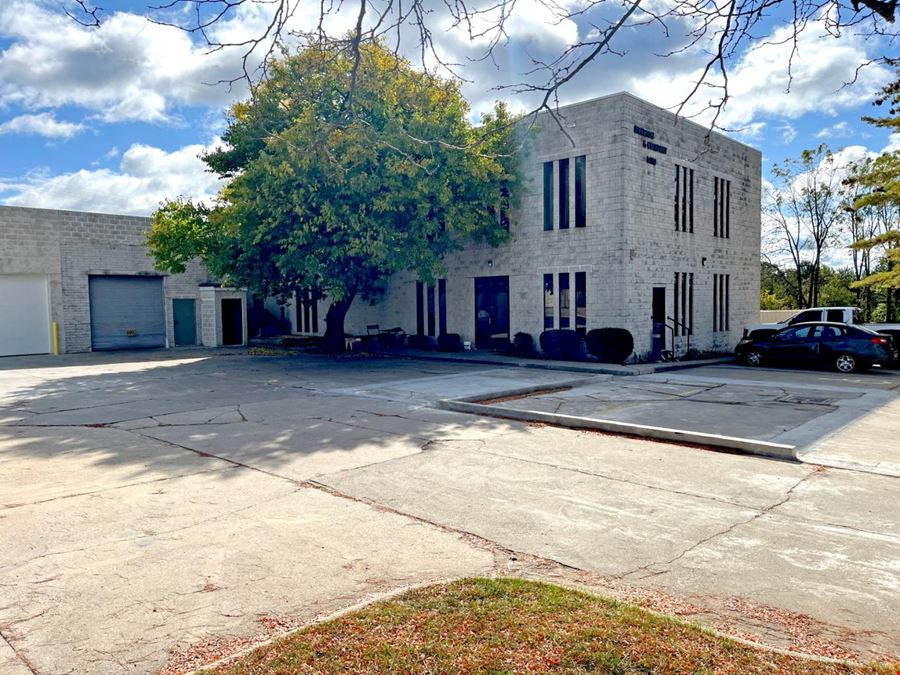 1489 Kelly Ave