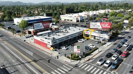 Retail space for Rent at Victory and Fallbrook in Los Angeles