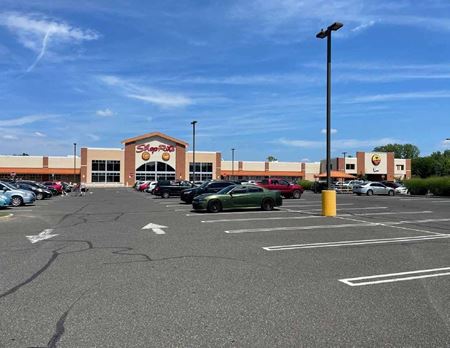 Retail space for Rent at Wishing Well Plaza in Burlington
