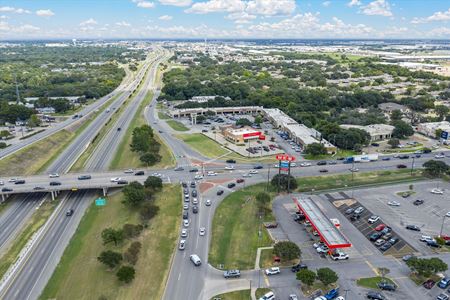 Retail space for Rent at 8810 W Highway 84 in Woodway