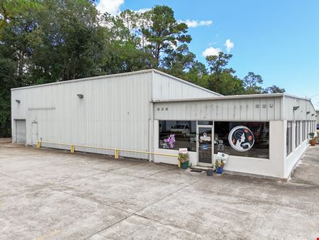 Freestanding Showroom / Warehouse in Slidell Under $60/SF