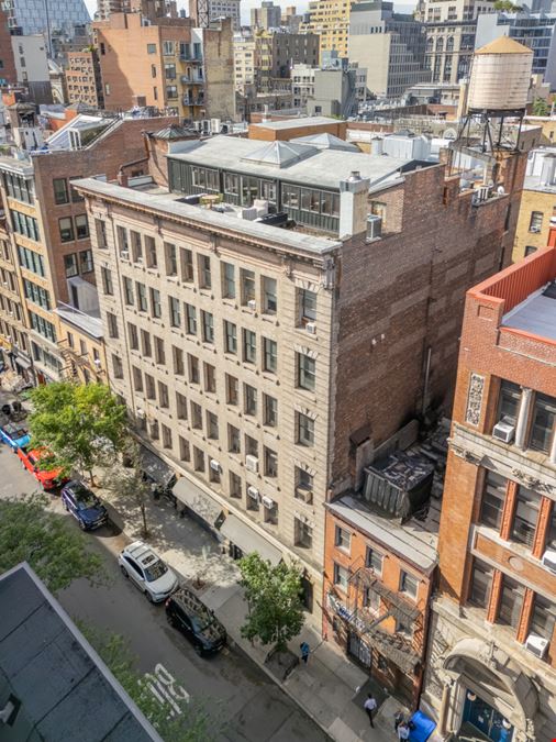 114 W 17th St #1