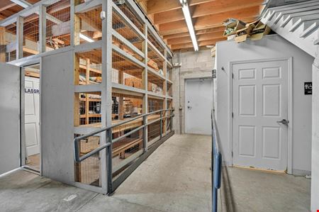 13 SW 10th St