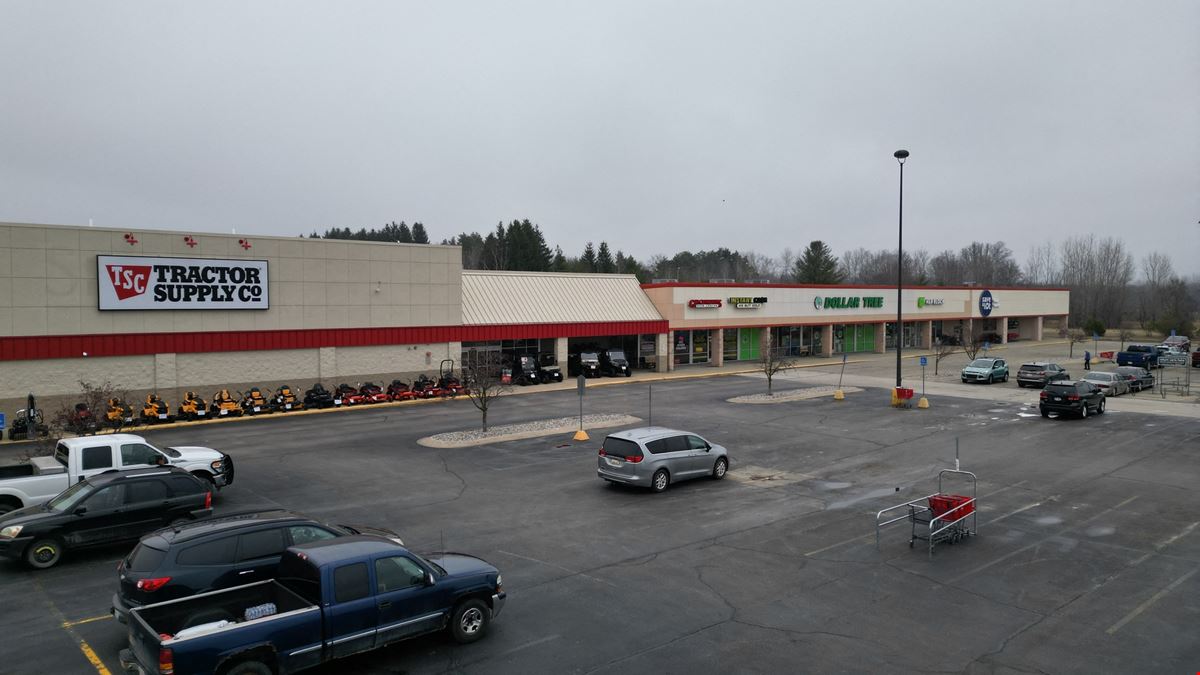 Gladwin Plaza East