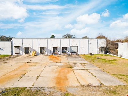 ±173,437 SF Industrial Warehouse with ±12.26-Acre Laydown Yard