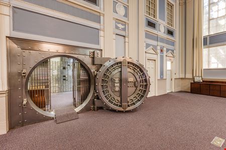 The Central Bank Building - Sprinklered Office