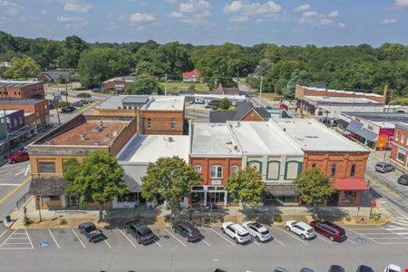 157 W Main St