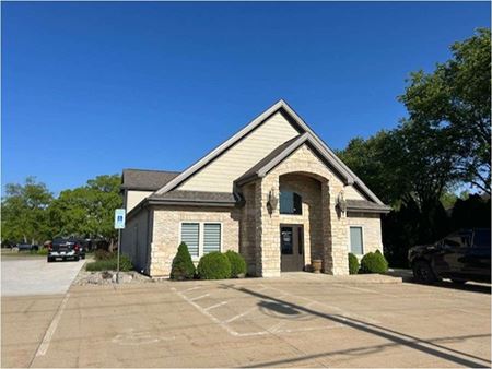 Retail space for Sale at 1804 A Woodfield Drive in Savoy