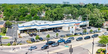 Retail space for Rent at Gross Point Crossing in Skokie