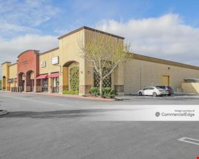 Marketplace at 5th Street Shopping Center