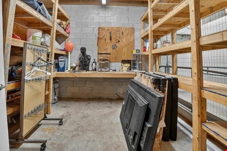 13 SW 10th St