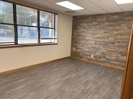 300 E New Haven Ave